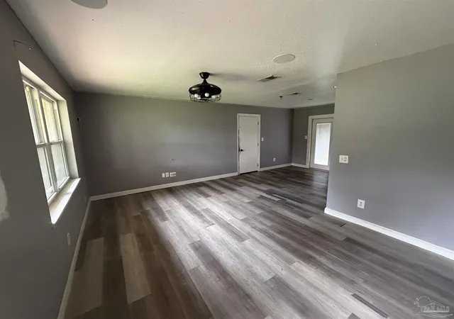Photo 4 of Single family home for sale at 2272 Argle Rd, Cantonment, FL 32533 | MLS# 685733 | Listing updated on 2026-10-08