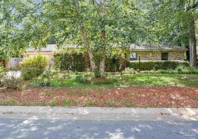 Homes for sale in Pace, FL | 4699 Easter St, Pace, FL 32571 | MLS# 685688