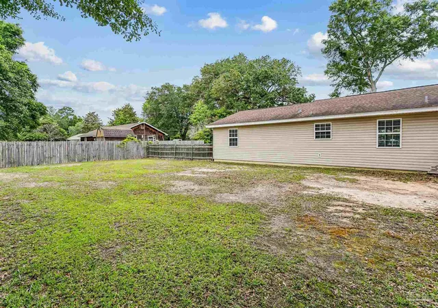 Homes for sale in Pace, FL | 4071 Diamond St, Pace, FL 32571 | MLS# 683457