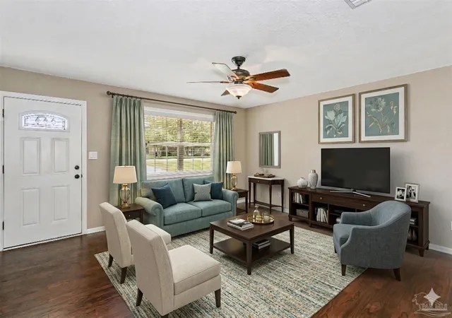 Homes for sale in Pace, FL | 4071 Diamond St, Pace, FL 32571 | MLS# 683457
