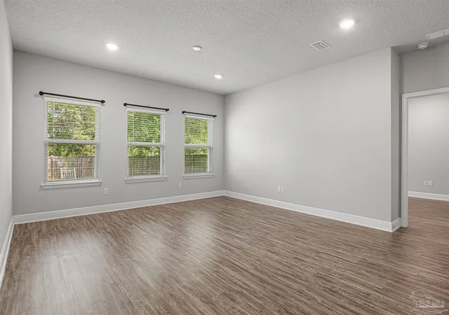 Photo 3 of Single family home for sale at 7588 Burnside Loop, Pensacola, FL 32526 | MLS# 687982 | Listing updated on 2026-09-25