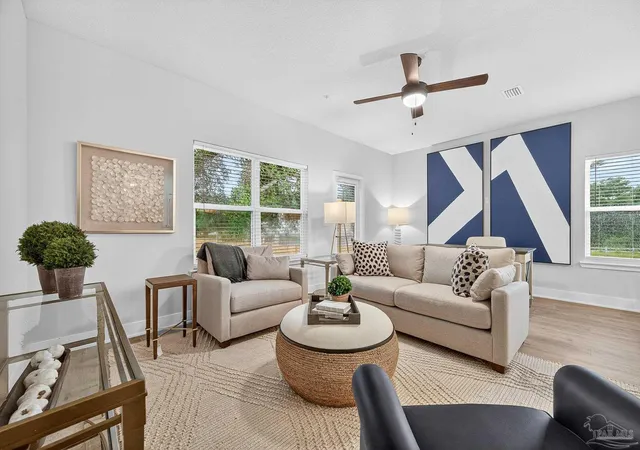 Photo 3 of Sale Pending at 1912 Highland Ridge Ct #14B, Pensacola, FL 32534 | MLS# 683703 | Listing updated on 2026-08-04