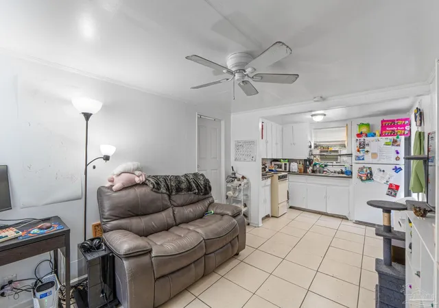 4th image of 4210 Gaffney St #A/B, Pensacola, FL 32505 | MLS# 685642