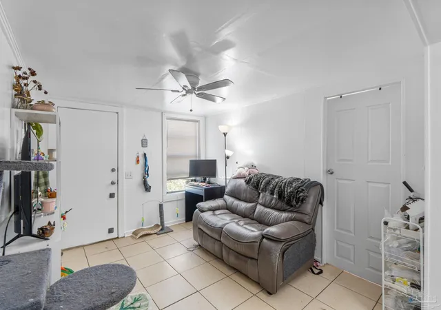 5th image of 4210 Gaffney St #A/B, Pensacola, FL 32505 | MLS# 685642