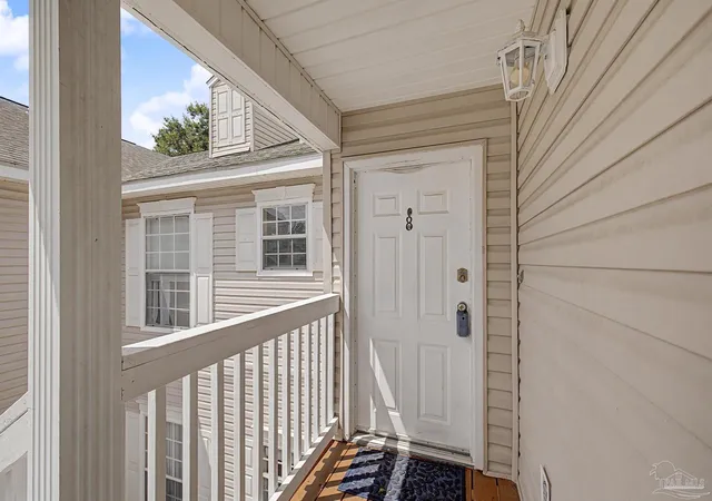 Listing Photo 5 - Condo for sale in building located at 7101 Joy St, Pensacola, FL 32504 - Unit #K8
