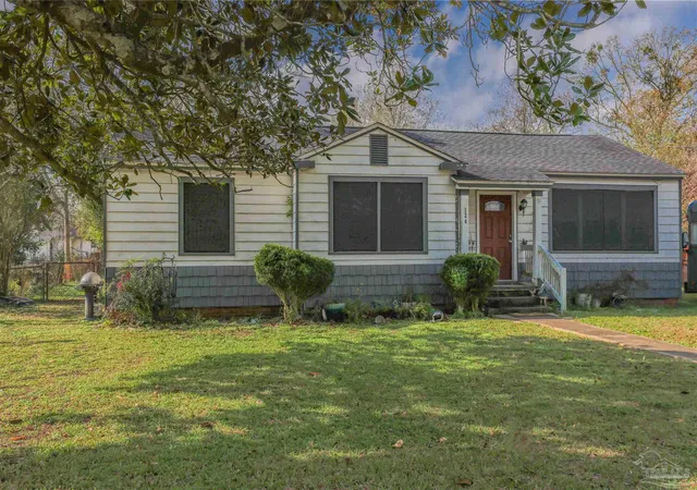 Homes for sale in Cantonment, FL | 124 Mintz Ln, Cantonment, FL 32533 | MLS# 675978