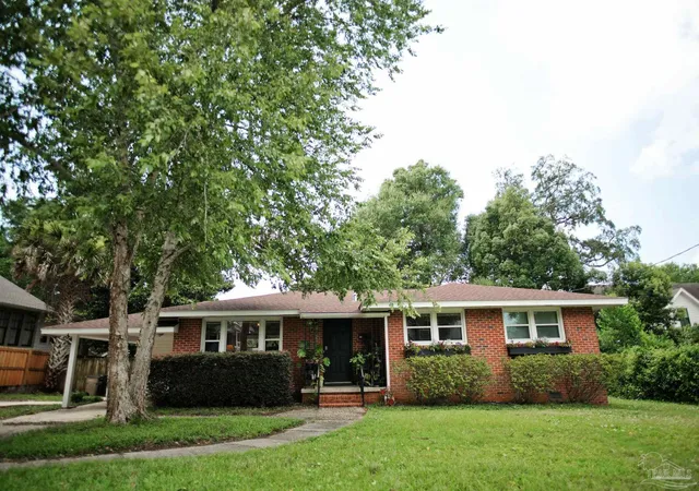 Photo 2 of Single family home for sale at 413 W Brainerd St, Pensacola, FL 32501 | MLS# 684749 | Listing updated on 2026-10-02