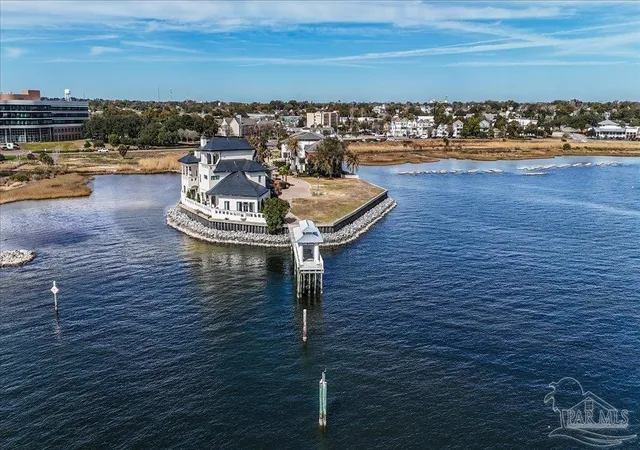 3rd image of 16 Wharf Ave, Pensacola, FL 32502 | MLS# 679258