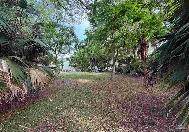 5th image of 109 S Florida Blanca St, Pensacola, FL 32502 | MLS# 683352