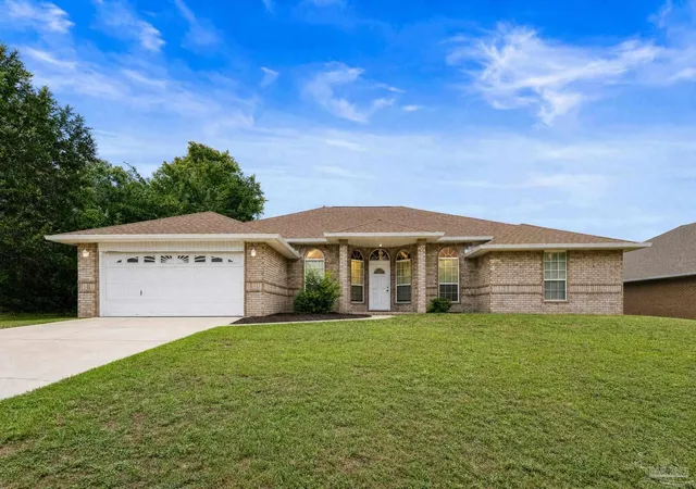 Homes for sale in Pensacola, FL | 7010 Plank Dr, Pensacola, FL 32526 | MLS# 683167