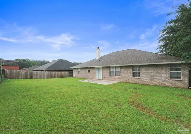 Homes for sale in Pensacola, FL | 7010 Plank Dr, Pensacola, FL 32526 | MLS# 683167