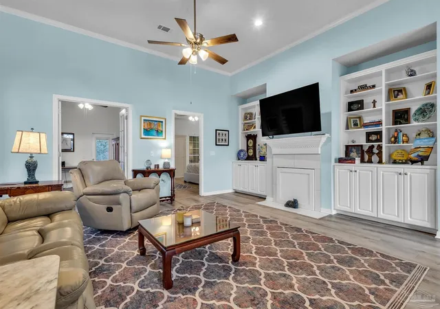 Photo 3 of Single family home for sale at 4126 Oak Pointe Dr, Gulf Breeze, FL 32563 | MLS# 685521 | Listing updated on 2026-09-08