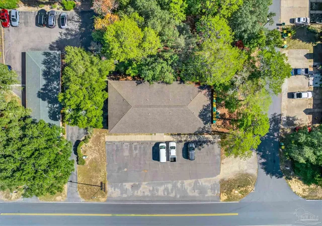 Listing Photo 2 - Condo for sale in building located at 700 N Palm Blvd, Niceville, FL 32578 - Unit #