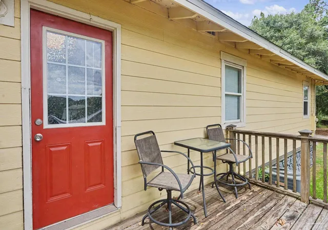 Photo 2 of Single family home for sale at 6810 Myra Ln, Molino, FL 32577 | MLS# 687245 | Listing updated on 2026-09-09