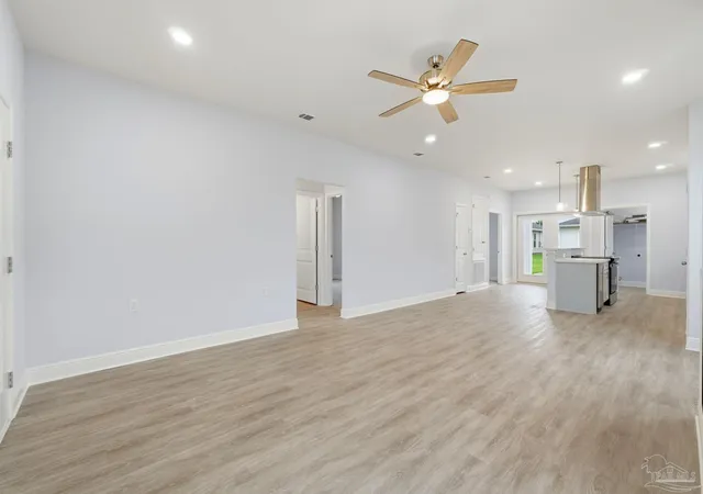 Photo 4 of Single family home for sale at 5416 Kee Memorial Dr, Pensacola, FL 32507 | MLS# 685771 | Listing updated on 2026-10-04
