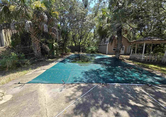 Photo 3 of Single family home for sale at 4905 Mason Calle, Gulf Breeze, FL 32563 | MLS# 687984 | Listing updated on 2026-09-10