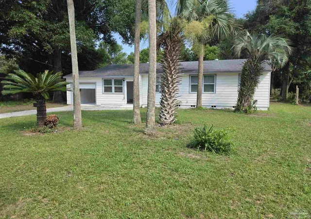 Photo 4 of Single family home for sale at 203 Henry St, Pensacola, FL 32507 | MLS# 685498 | Listing updated on 2026-09-22