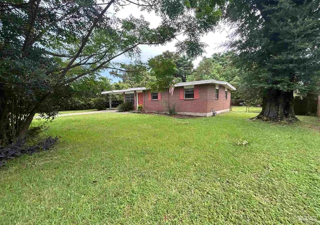 Photo 3 of Single family home for sale at 6870 Data St, Pensacola, FL 32504 | MLS# 688020 | Listing updated on 2026-09-17
