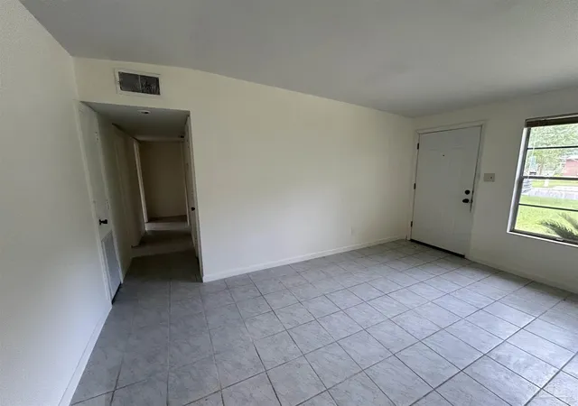Photo 4 of Sale Pending at 6870 Data St, Pensacola, FL 32504 | MLS# 688020 | Listing updated on 2026-10-07