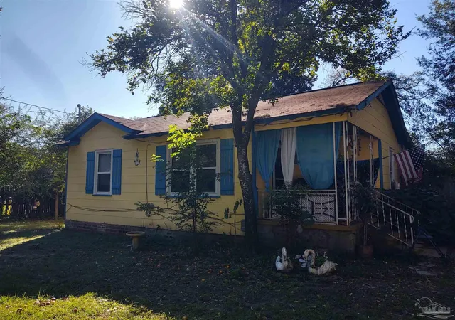 Photo 1 of Single family home for sale at 5217 Admiral Halsey Rd, Milton, FL 32583 | MLS# 673764 | Listing updated on 2026-06-11