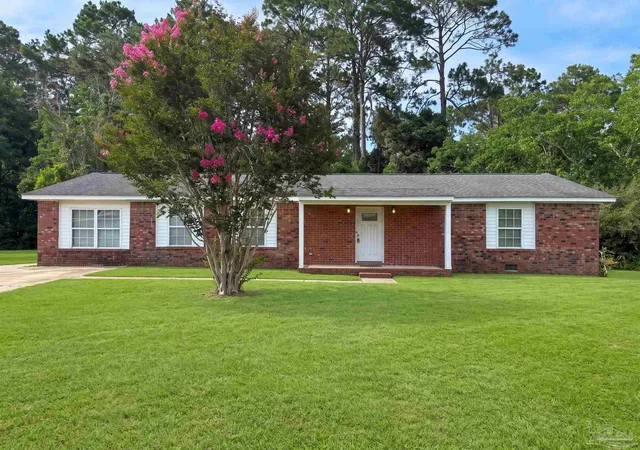 1st image of 7810 Hidalgo Ln, Pensacola, FL 32526 | MLS# 685894