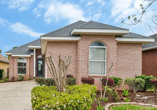 Homes for sale in Gulf Breeze, FL | 4146 Oak Pointe Dr, Gulf Breeze, FL 32563 | MLS# 679187