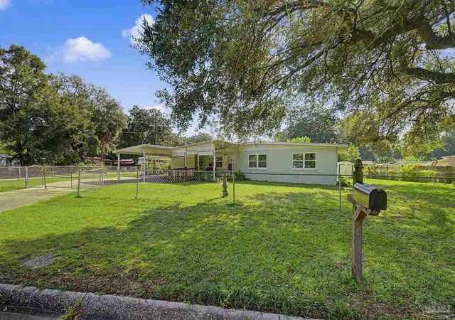 Photo 1 of Single family home for sale at 602 Edgecliff Dr, Pensacola, FL 32506 | MLS# 688210 | Listing updated on 2026-09-09