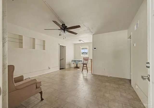 Photo 3 of Single family home for sale at 602 Edgecliff Dr, Pensacola, FL 32506 | MLS# 688210 | Listing updated on 2026-09-09