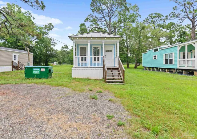 Homes for sale in Pensacola, FL | 9433 Gulf Beach Hwy, Pensacola, FL 32507 | MLS# 684649