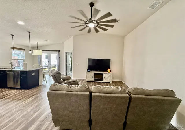 Photo 3 of Single family home for sale at 4969 Wabash Pine Ct, Milton, FL 32571 | MLS# 681931 | Listing updated on 2026-06-09