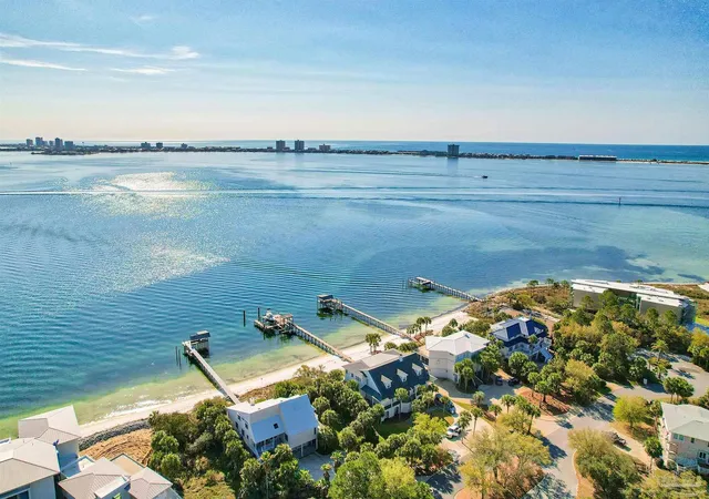 3rd image of 525 Deer Point Dr, Gulf Breeze, FL 32561 | MLS# 679581