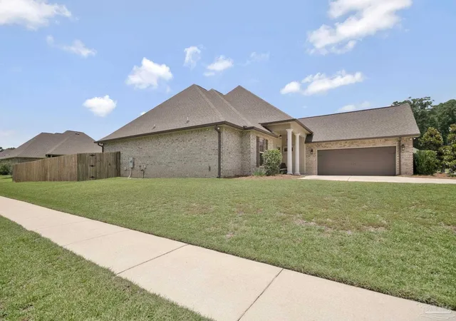 Homes for sale in Cantonment, FL | 2133 Eagles Ridge Cv, Cantonment, FL 32533 | MLS# 685613