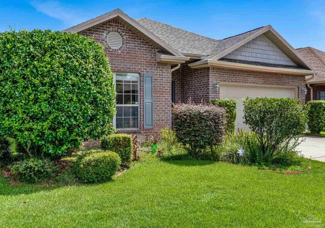 Photo 2 of Single family home for sale at 3073 Windward Cvs Ct, Gulf Breeze, FL 32563 | MLS# 684090 | Listing updated on 2026-09-02