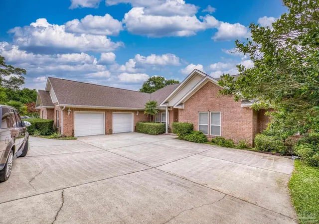 image of 3078 Pelican Ln, Pensacola, FL 32514 | MLS# 664908