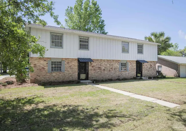 2nd image of 1119 & 1121 E Lakeview Ave, Pensacola, FL 32503 | MLS# 681066