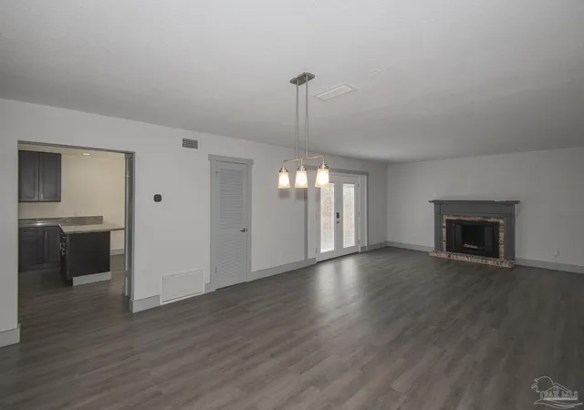 4th image of 1119 & 1121 E Lakeview Ave, Pensacola, FL 32503 | MLS# 681066