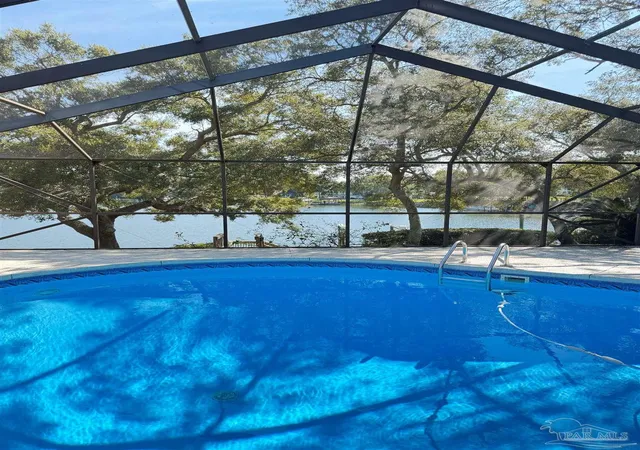 Photo 2 of Sale Pending at 12 Highpoint Dr, Gulf Breeze, FL 32561 | MLS# 688176 | Listing updated on 2026-09-12