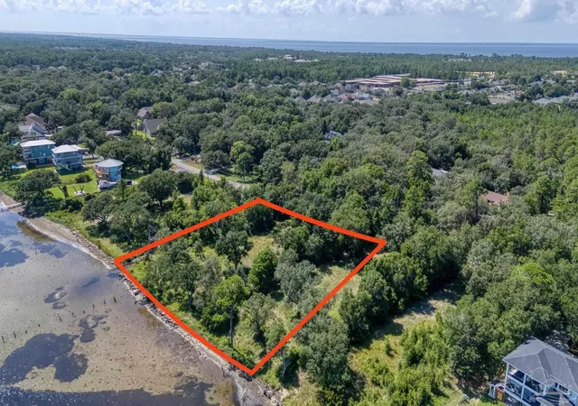 Photo 3 of Land for sale at 5161 Soundside Dr, Gulf Breeze, FL 32563 | MLS# 668169 | Listing updated on 2026-07-09