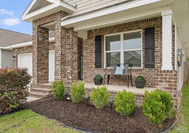 3rd image of 5777 Guinevere Ln, Milton, FL 32583 | MLS# 682281