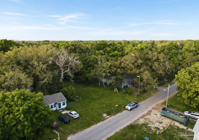 2nd image of 3714 W Gadsden St, Pensacola, FL 32505 | MLS# 680763