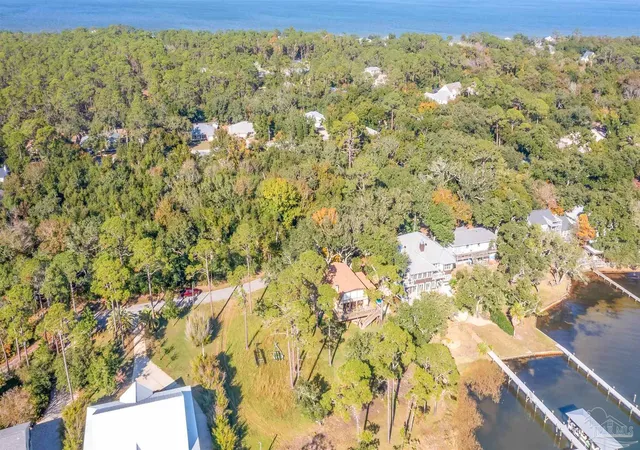4th image of 5606 Innerarity Cir, Pensacola, FL 32507 | MLS# 684918
