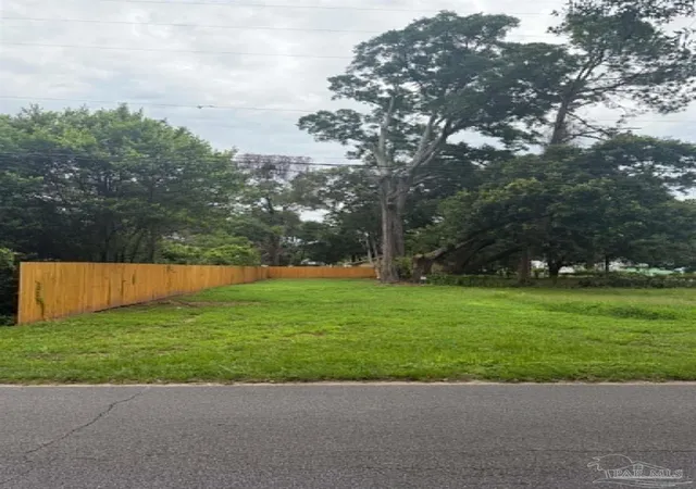 Photo 2 of Land for sale at 1804 W Lakeview Ave, Pensacola, FL 32501 | MLS# 684092 | Listing updated on 2026-06-10