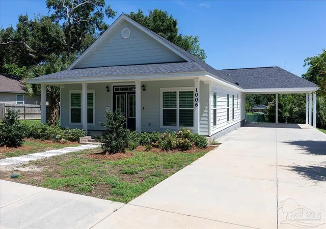 3rd image of 1006 W Lloyd St, Pensacola, FL 32501 | MLS# 683841
