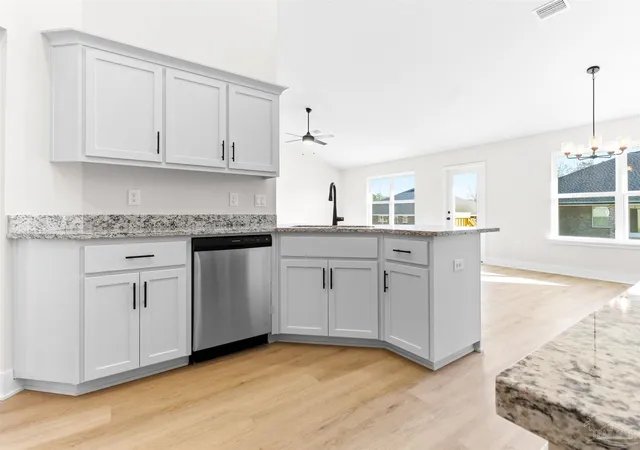 3rd image of 1852 Summer Pecan Dr #50B, Cantonment, FL 32533 | MLS# 683540
