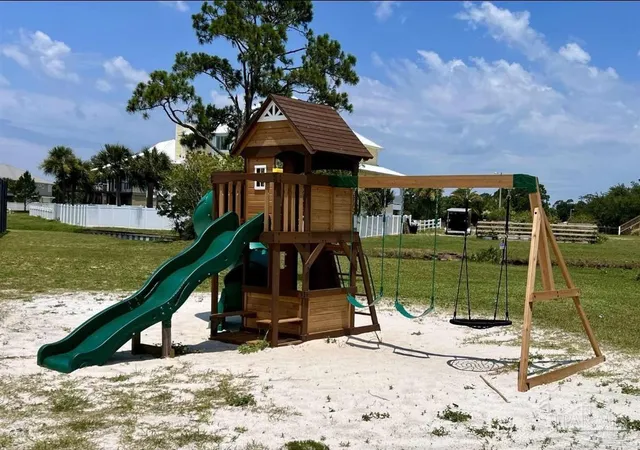 Photo 3 of Land for sale at 5527 Grande Lagoon Ct, Pensacola, FL 32507 | MLS# 671992 | Listing updated on 2026-08-02