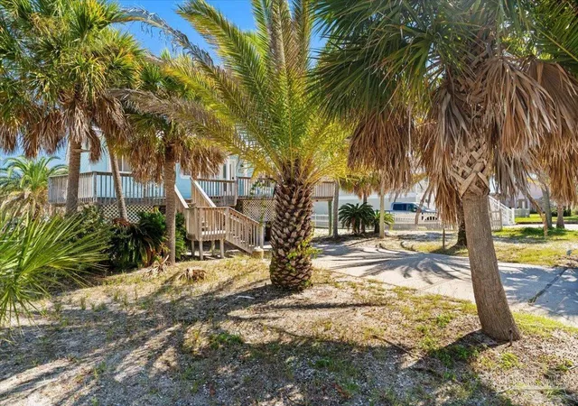 Homes for sale in Navarre Beach, FL | 1446 Alabama St, Navarre Beach, FL 32566 | MLS# 685680