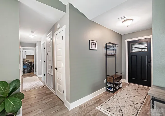 Photo 3 of Single family home for sale at 6819 Cedar Ridge Cir, Milton, FL 32570 | MLS# 688102 | Listing updated on 2026-10-01