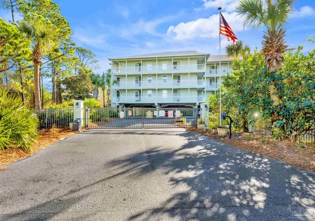2nd image of 4060 Indigo Dr, Pensacola, FL 32507