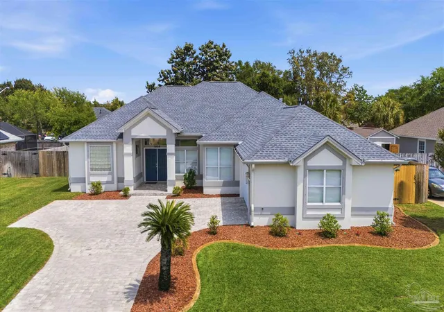 2nd image of 1956 Rue La Fontaine, Navarre, FL 32566 | MLS# 680781
