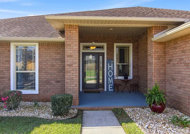 Photo 3 of Single family home for sale at 5808 Dunridge Dr, Milton, FL 32571 | MLS# 678463 | Listing updated on 2026-07-29